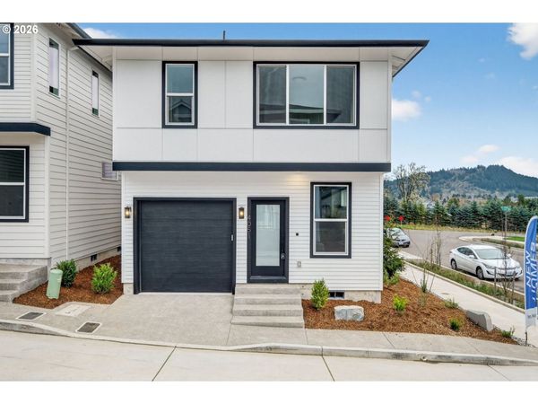 4051 SW McKinley ST, Unit 38, Gresham, OR 97080
