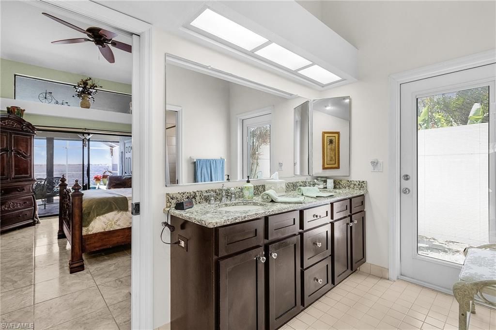 2803 SE 22nd Pl, Cape Coral, FL 33904 Photo