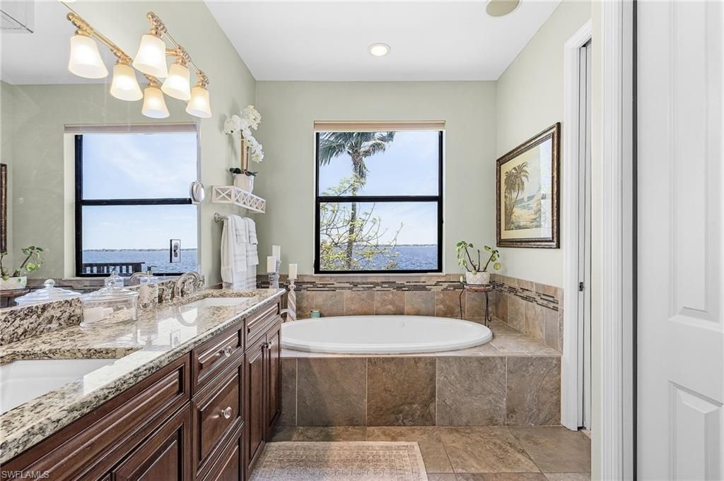 2803 SE 22nd Pl, Cape Coral, FL 33904 Photo