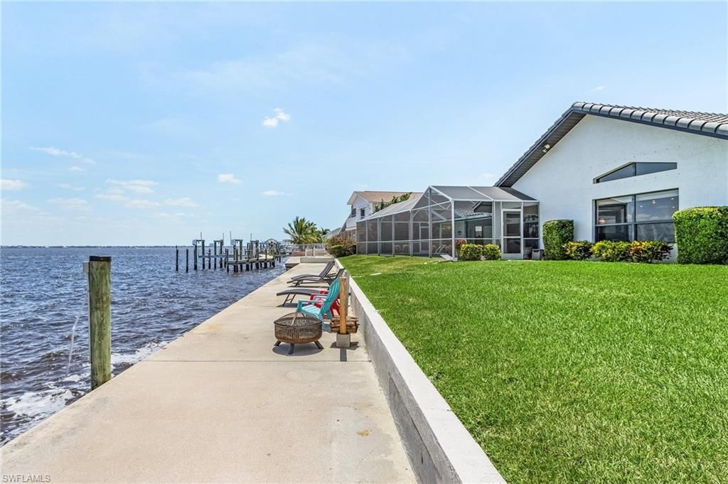 2803 SE 22nd Pl, Cape Coral, FL 33904 Photo