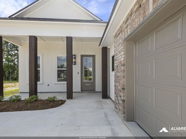 10669 Deric Ave, Denham Springs, LA 70726
