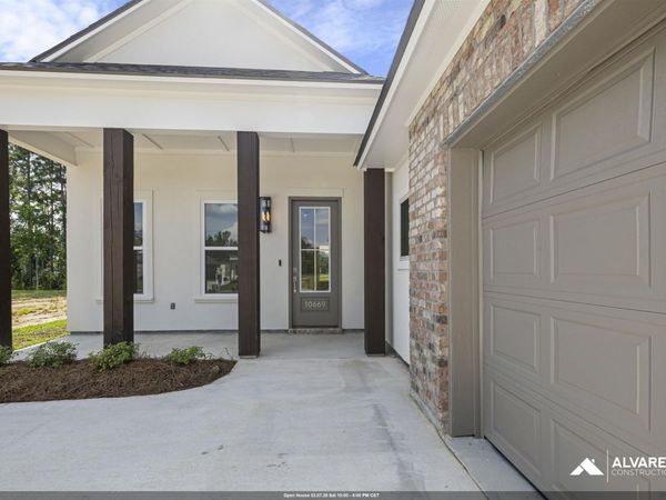 10669 Deric Ave, Denham Springs, LA 70726