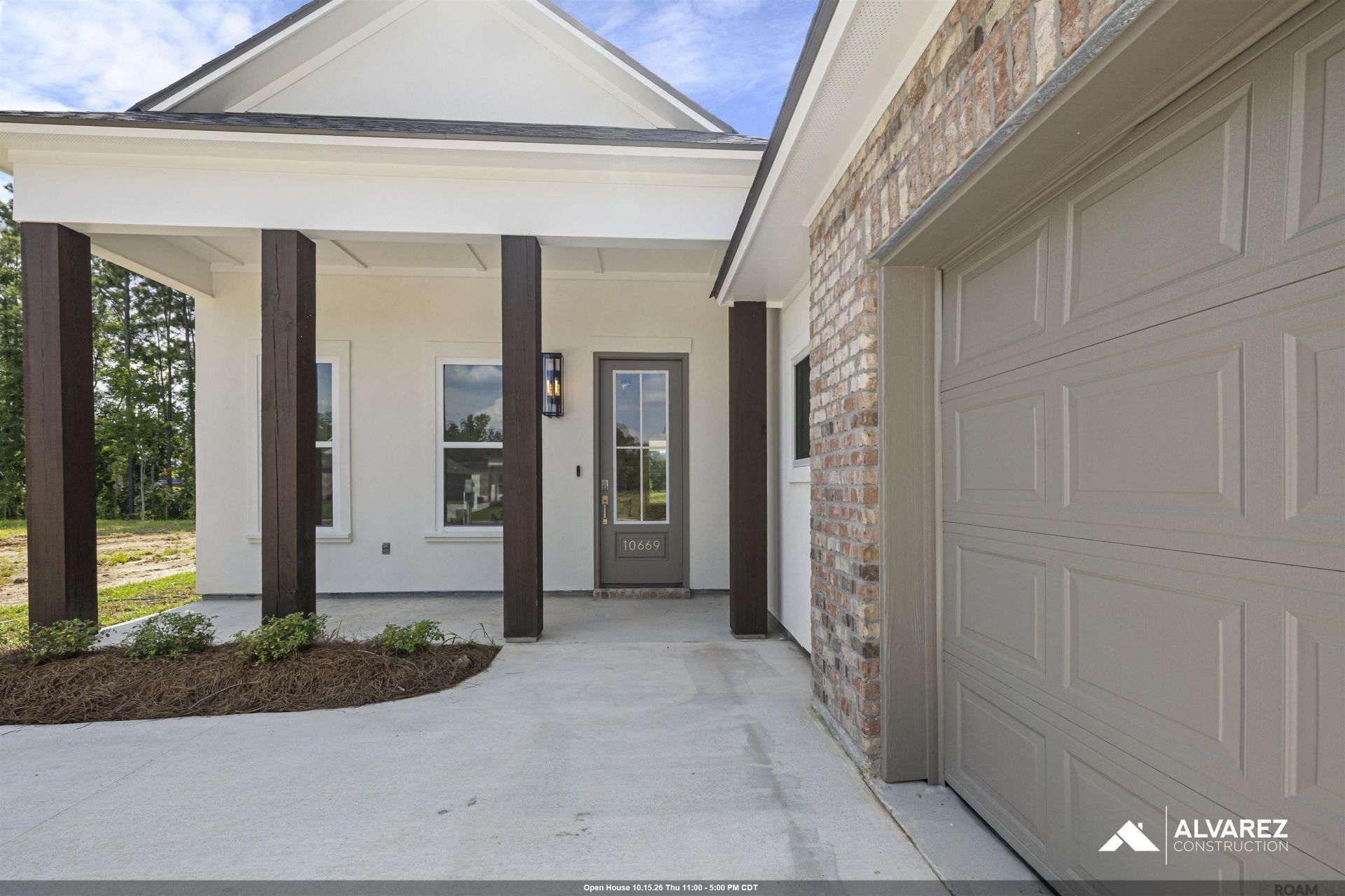 10669 Deric Ave, Denham Springs, LA 70726 Main Photo
