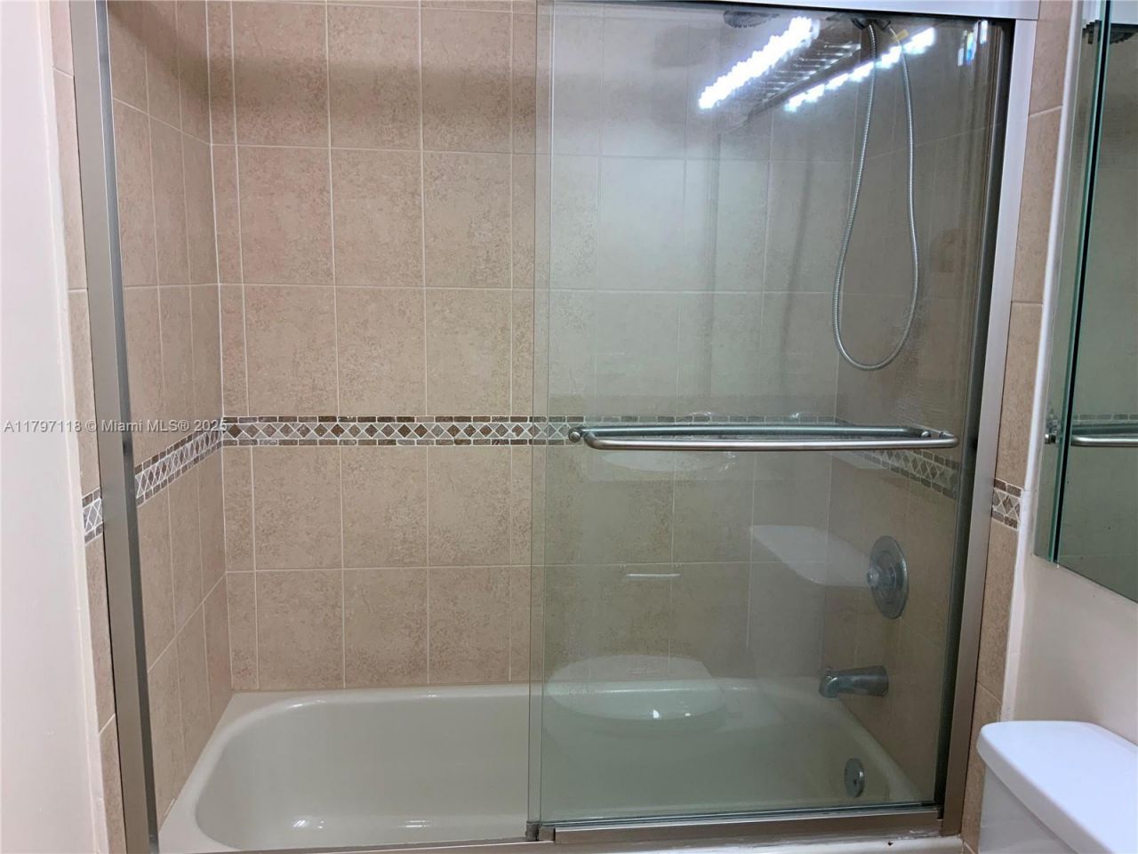 8180 Geneva Ct, Unit 224, Doral, FL 33166 Photo