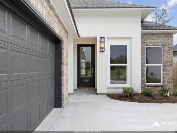 26623 Vanissa Dr, Denham Springs, LA 70726