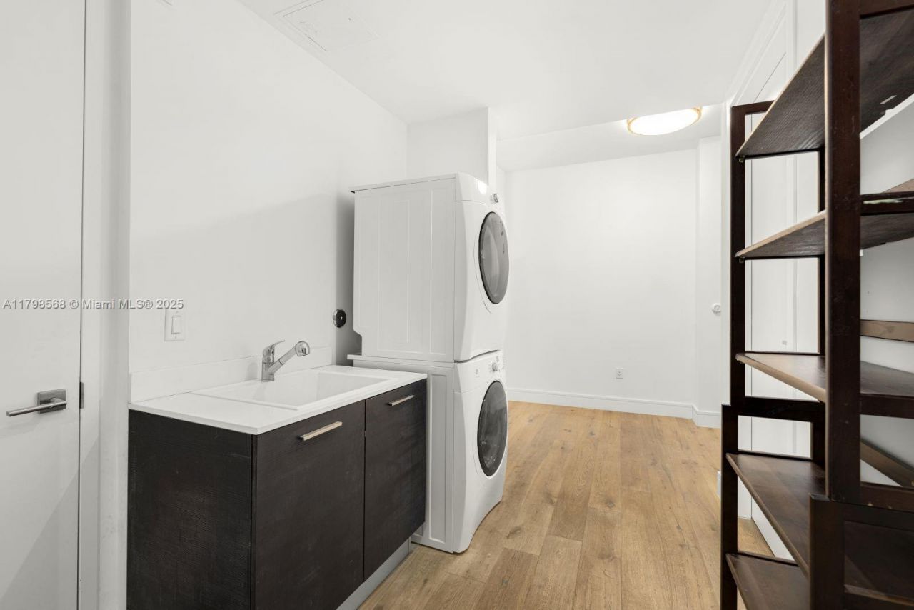 3300 NE 188th St, Unit 217, Aventura, FL 33180 Photo