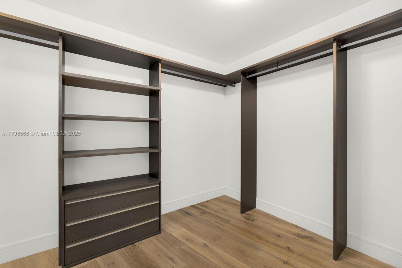 3300 NE 188th St, Unit 217, Aventura, FL 33180 Photo