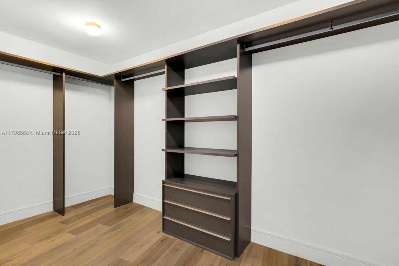 3300 NE 188th St, Unit 217, Aventura, FL 33180 Photo