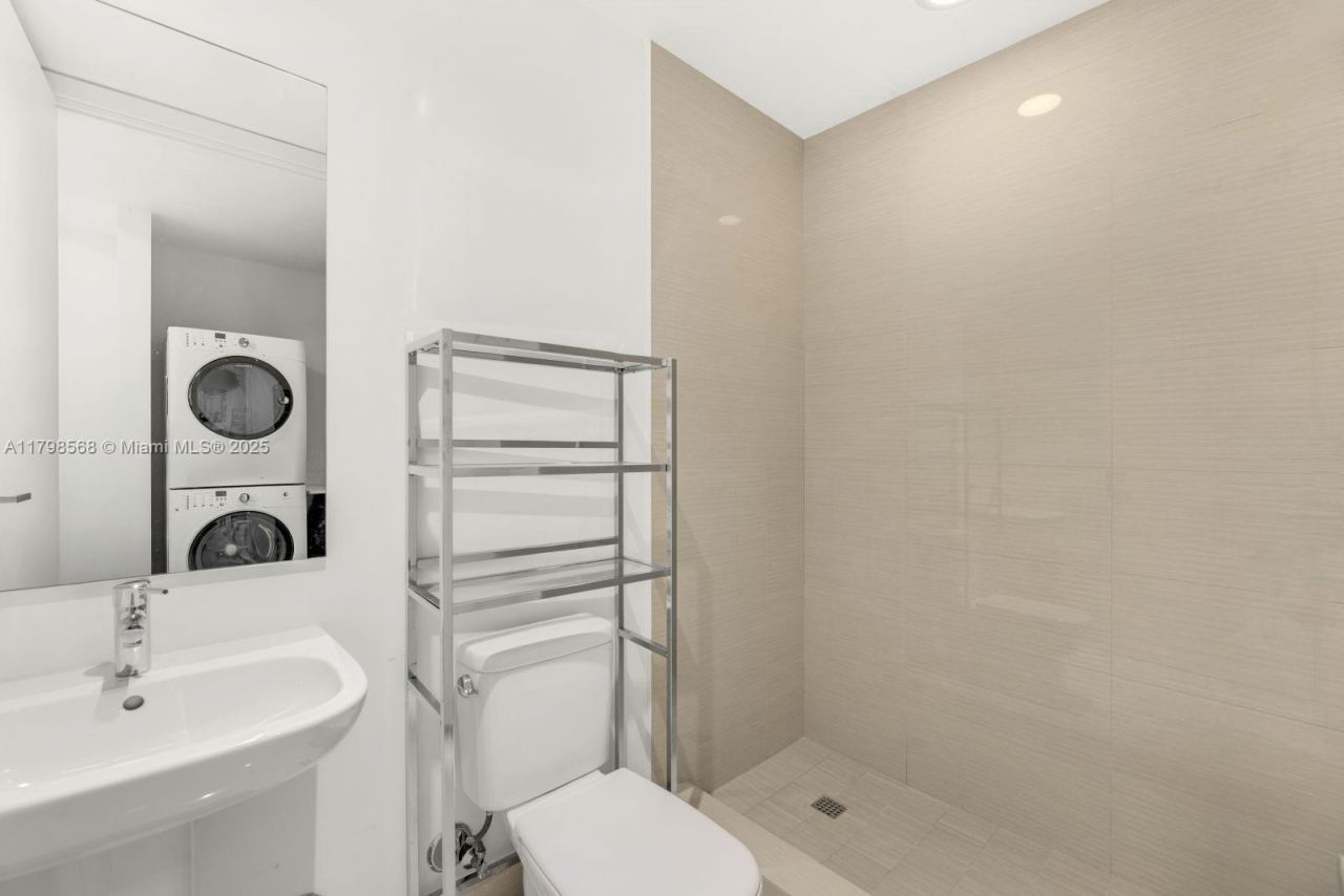 3300 NE 188th St, Unit 217, Aventura, FL 33180 Photo