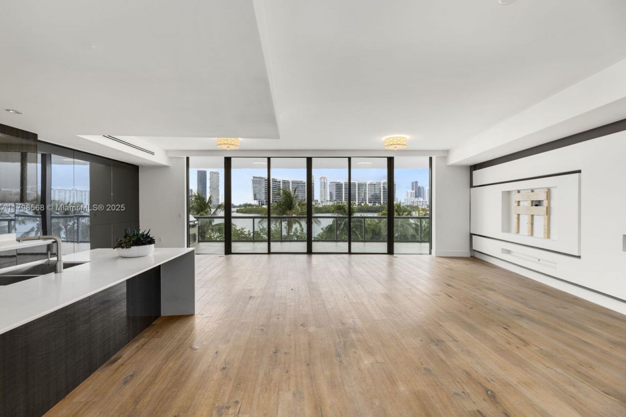 3300 NE 188th St, Unit 217, Aventura, FL 33180 Photo