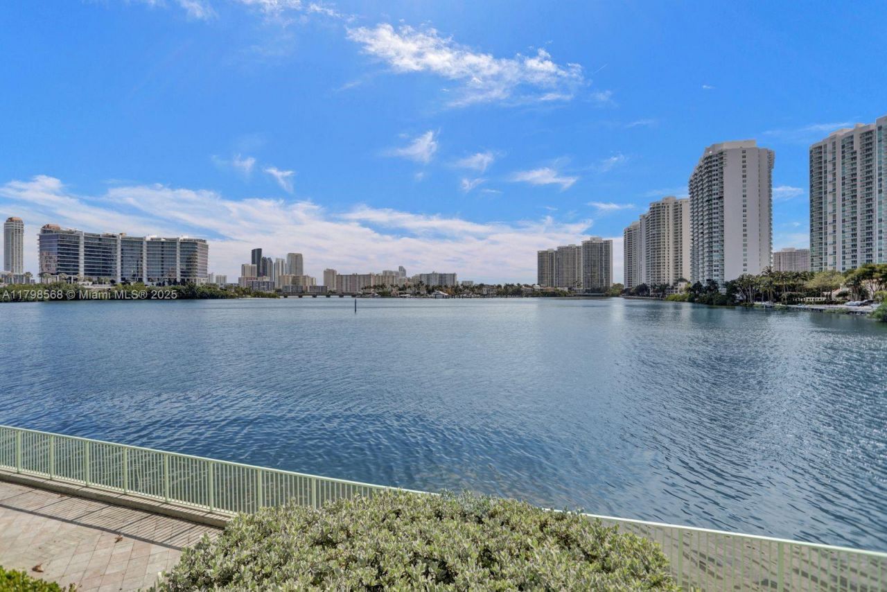 3300 NE 188th St, Unit 217, Aventura, FL 33180 Photo