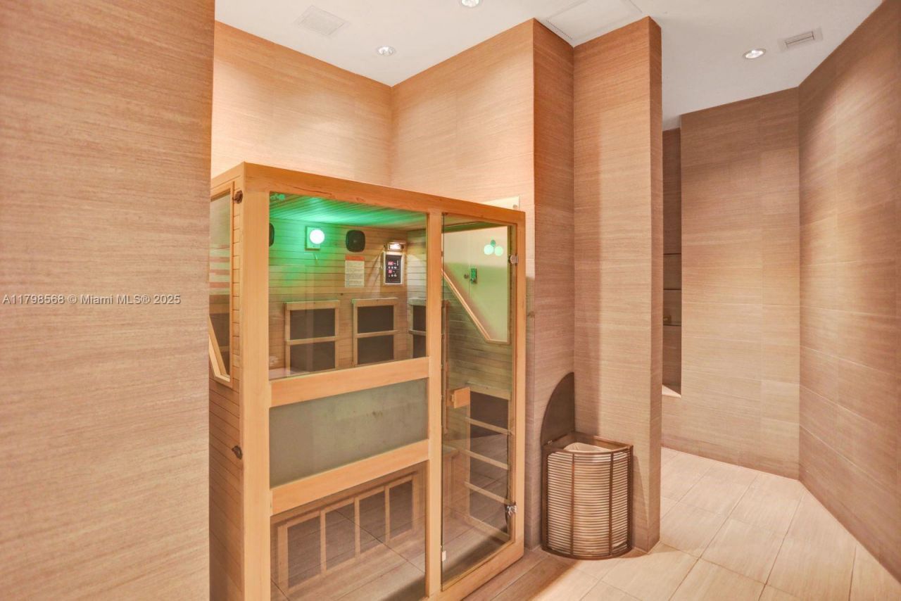 3300 NE 188th St, Unit 217, Aventura, FL 33180 Photo