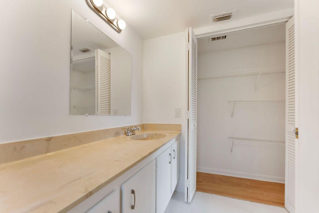 23247 Barwood Lane, Unit 101, Boca Raton, FL 33428 Photo