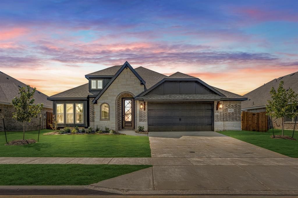 402 Atlas Cedar Drive, Glenn Heights, TX 75154 Main Photo