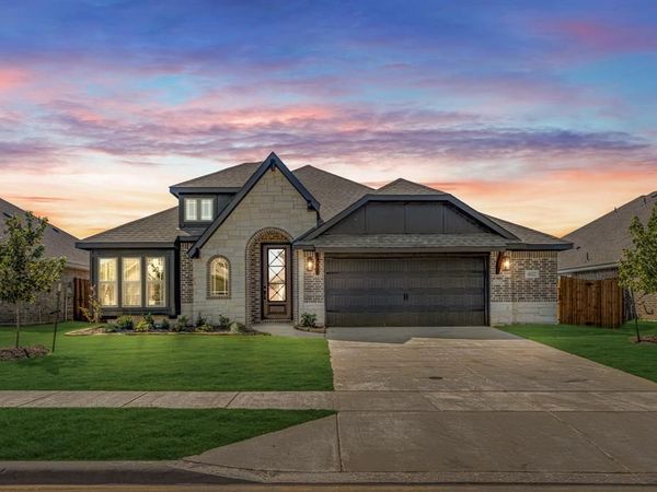 402 Atlas Cedar Drive, Glenn Heights, TX 75154
