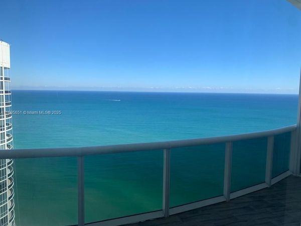 15811 Collins Ave, Unit 4203, Sunny Isles Beach, FL 33160