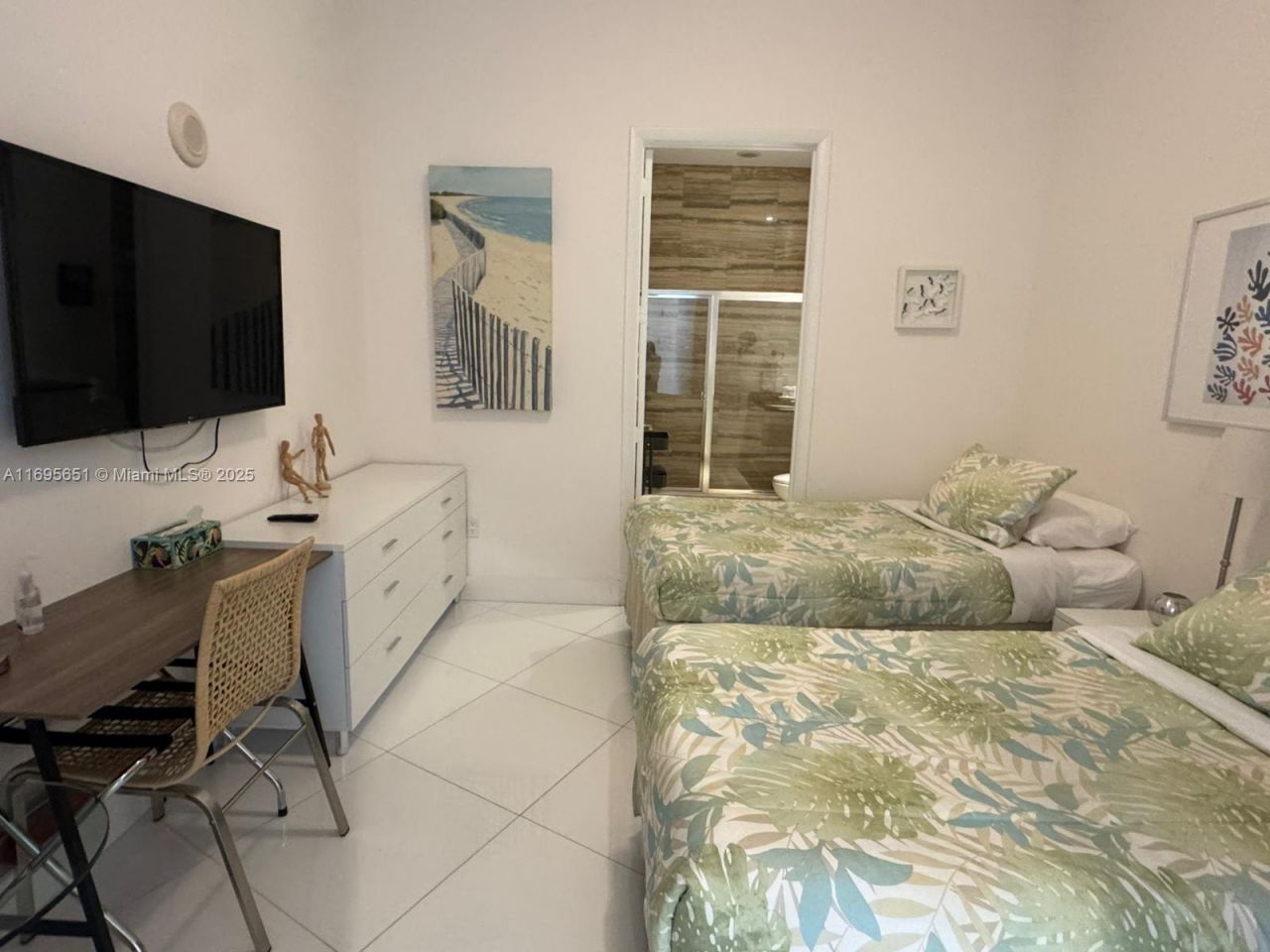 15811 Collins Ave, Unit 4203, Sunny Isles Beach, FL 33160 Photo
