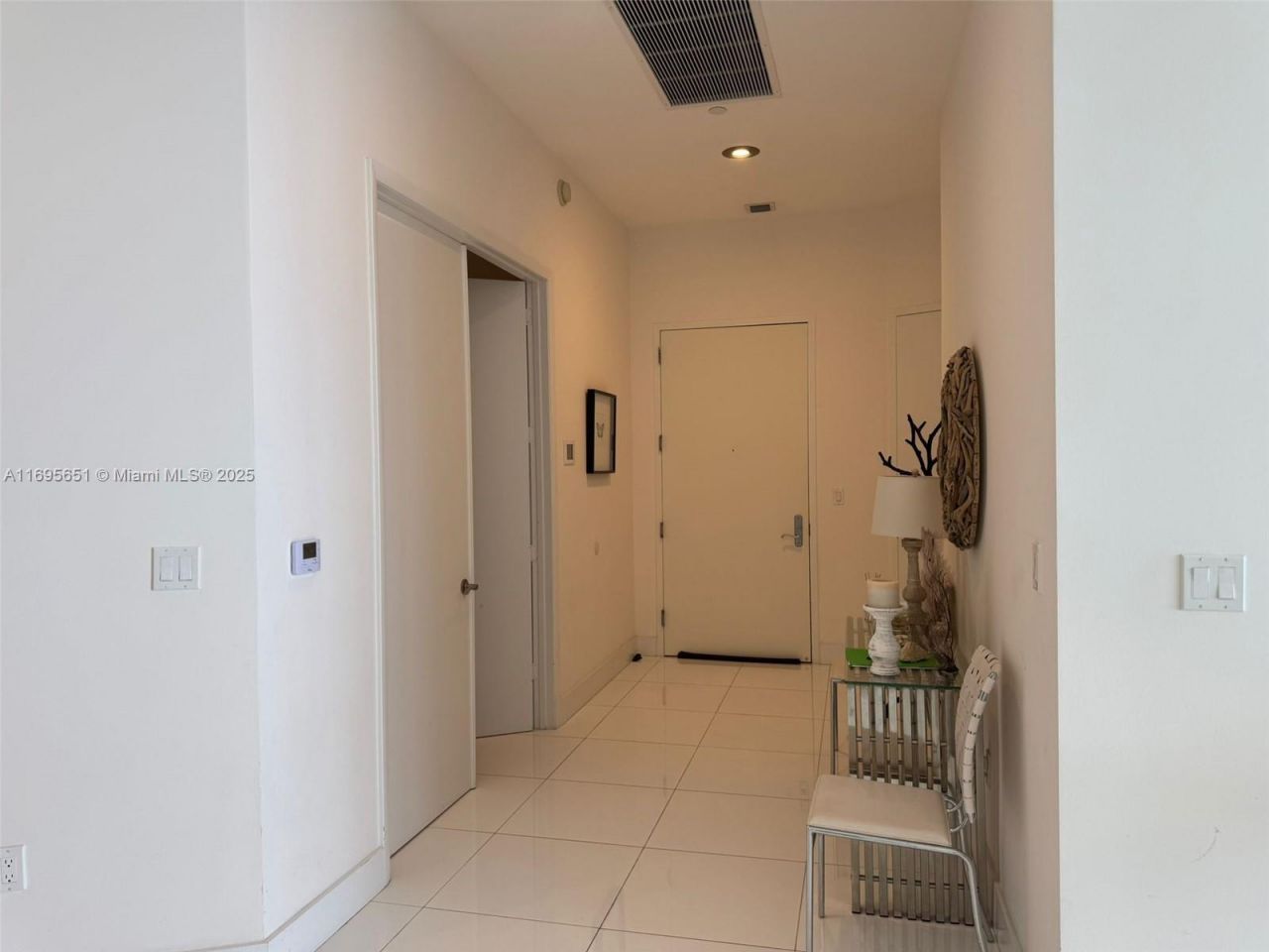 15811 Collins Ave, Unit 4203, Sunny Isles Beach, FL 33160 Photo