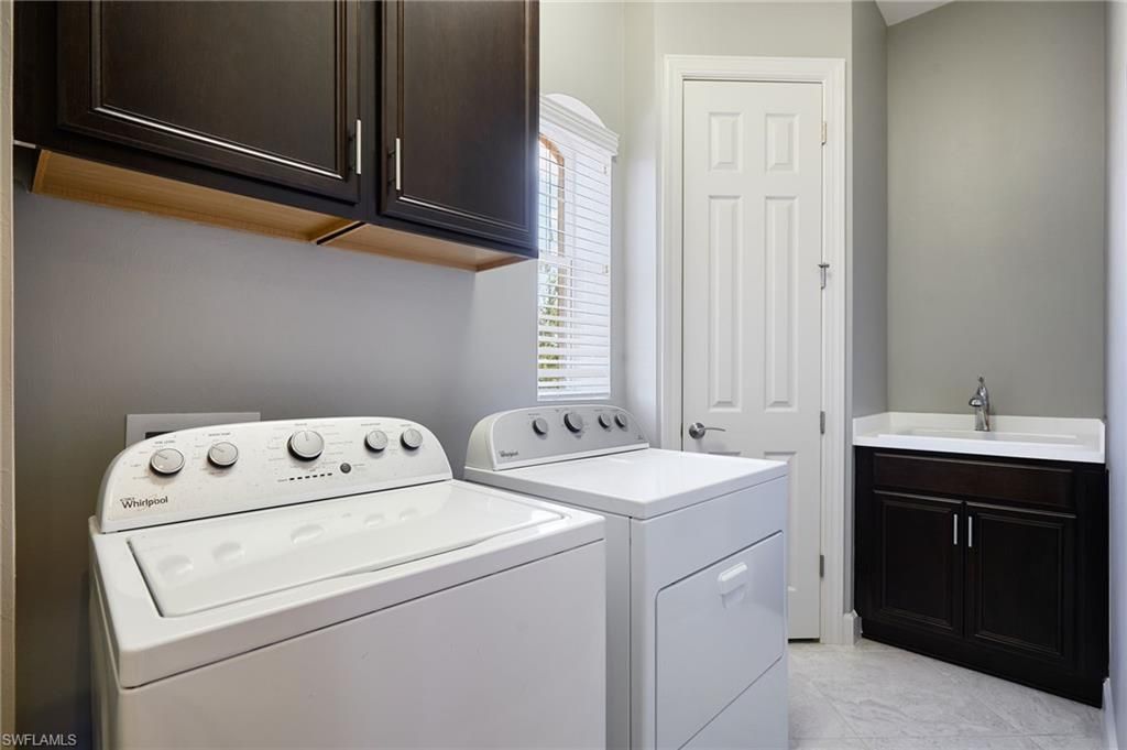 10230 Glastonbury Cir, Unit 202, Fort Myers, FL 33913 Photo