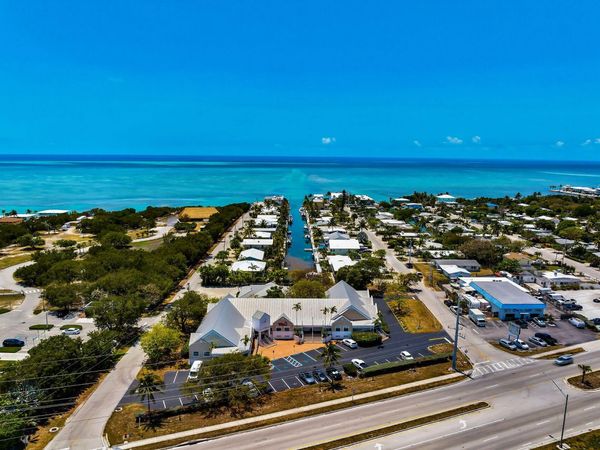 9705 Overseas Highway, MARATHON, FL 33050