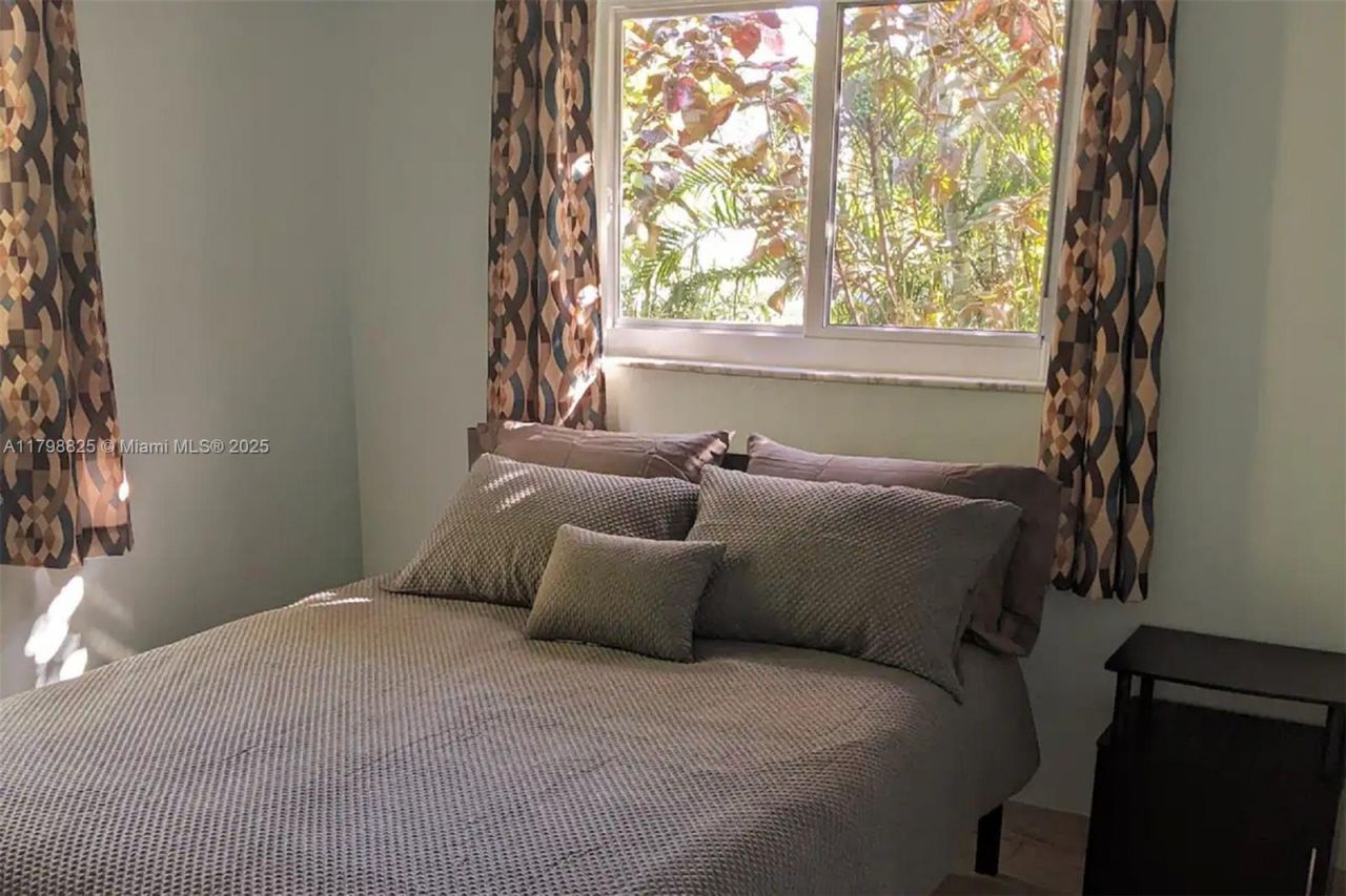 5111 NE 15th Ave, Fort Lauderdale, FL 33334 Photo