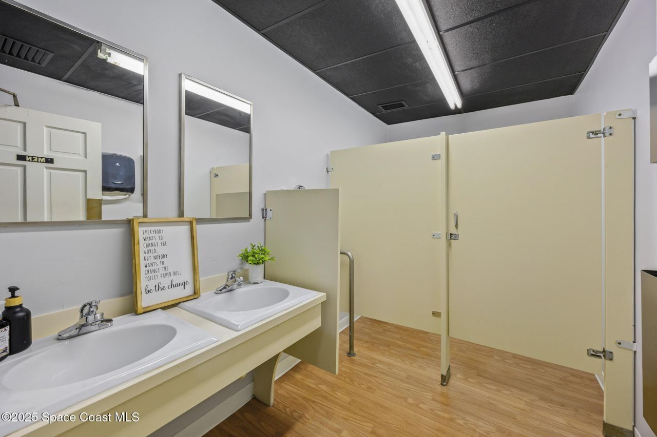 2705 N Harbor City Boulevard, Melbourne, FL 32935 Photo