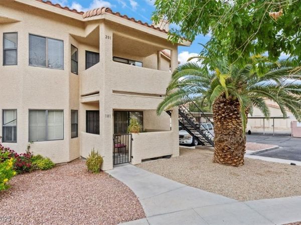 1112 Observation Drive, Unit 201, Las Vegas, NV 89128