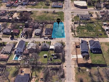 1302 Claude Street, Dallas, TX 75203