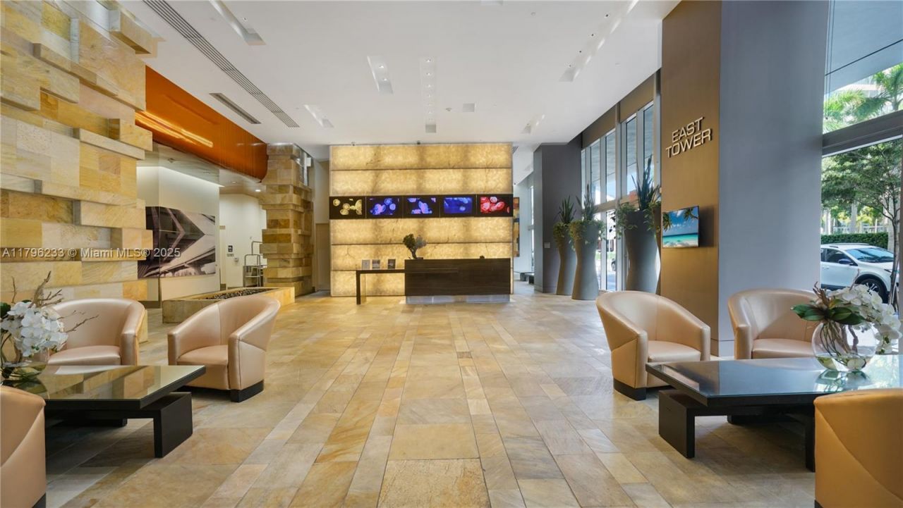 55 SE 6th St, Unit 1804, Miami, FL 33131 Photo