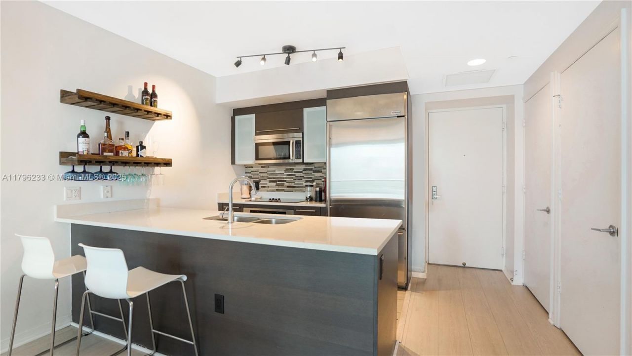 55 SE 6th St, Unit 1804, Miami, FL 33131 Photo