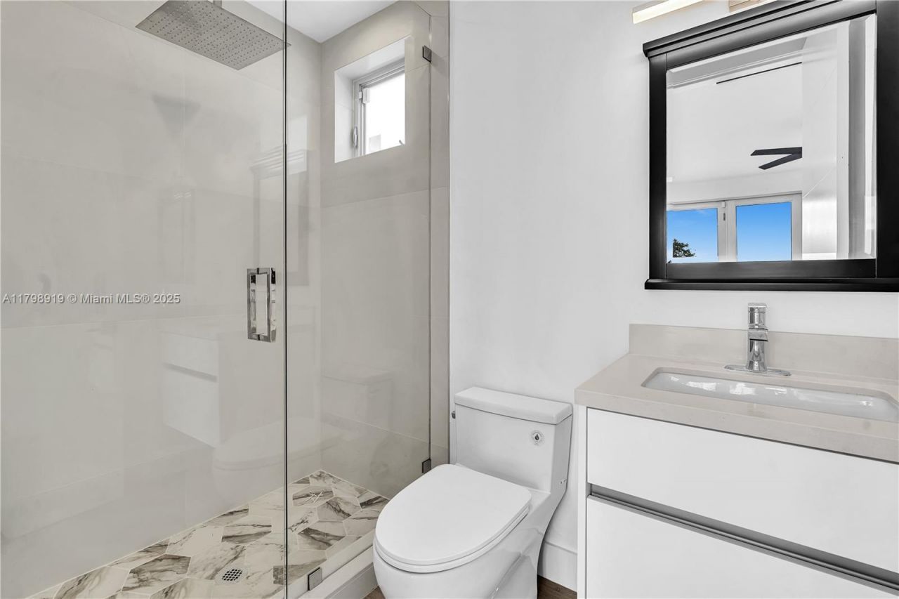 10755 SW 52nd Ter, Miami, FL 33165 Photo