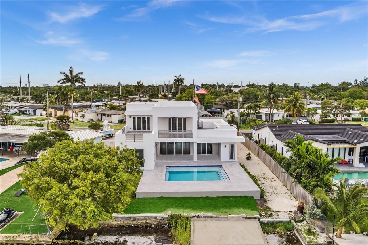 10755 SW 52nd Ter, Miami, FL 33165 Photo