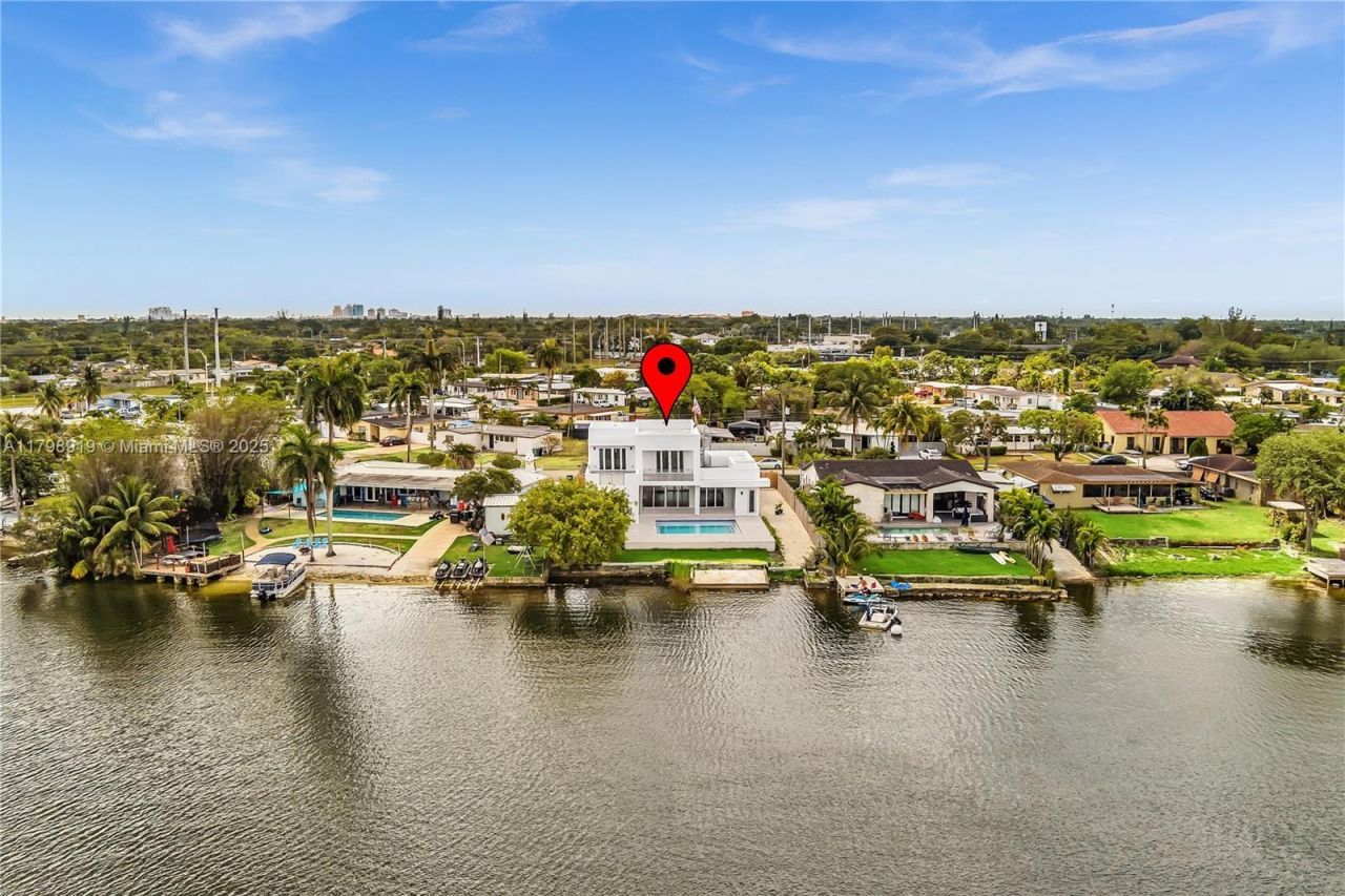 10755 SW 52nd Ter, Miami, FL 33165 Photo