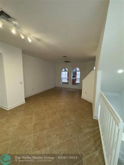1033 NE 17th Way, Unit 605, Fort Lauderdale, FL 33304 Photo