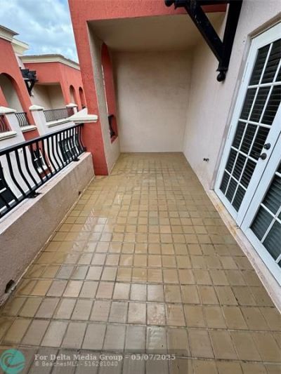 1033 NE 17th Way, Unit 605, Fort Lauderdale, FL 33304 Photo