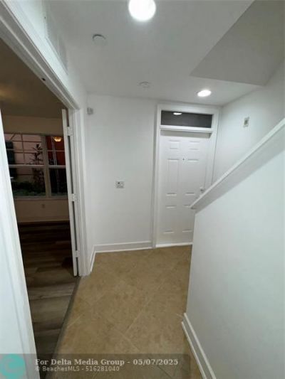 1033 NE 17th Way, Unit 605, Fort Lauderdale, FL 33304 Photo