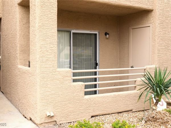 2191 Bay Club Drive, Unit 102, Laughlin, NV 89029