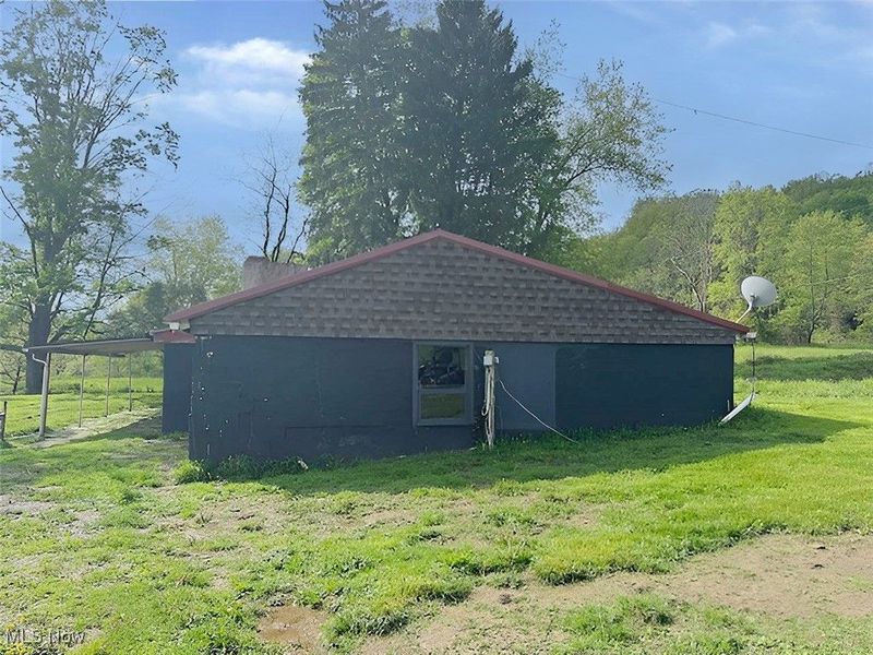 4308 Flat Road SE, Uhrichsville, OH 44683 Photo 2