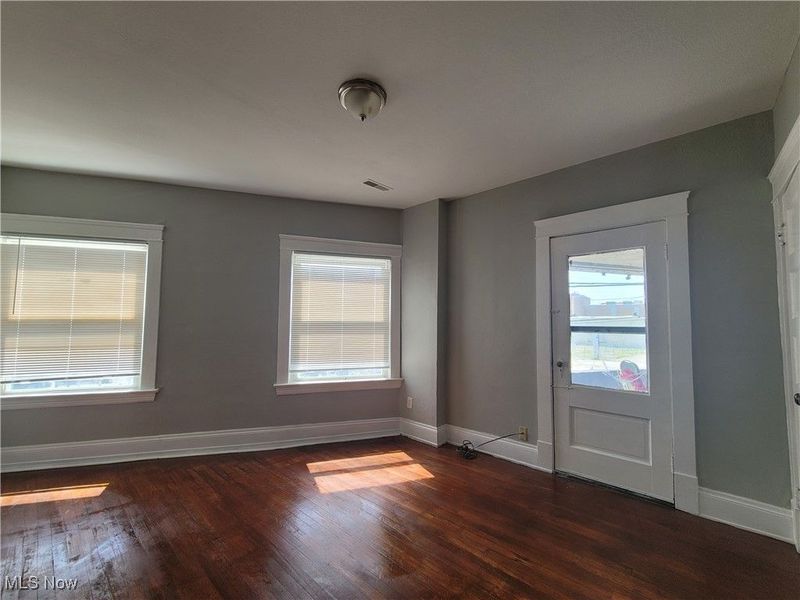 4316 Pearl Road, Cleveland, OH 44109 Photo 16