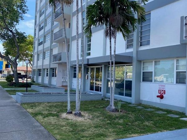 1400 SW 27th Ave, Unit 202, Miami, FL 33145