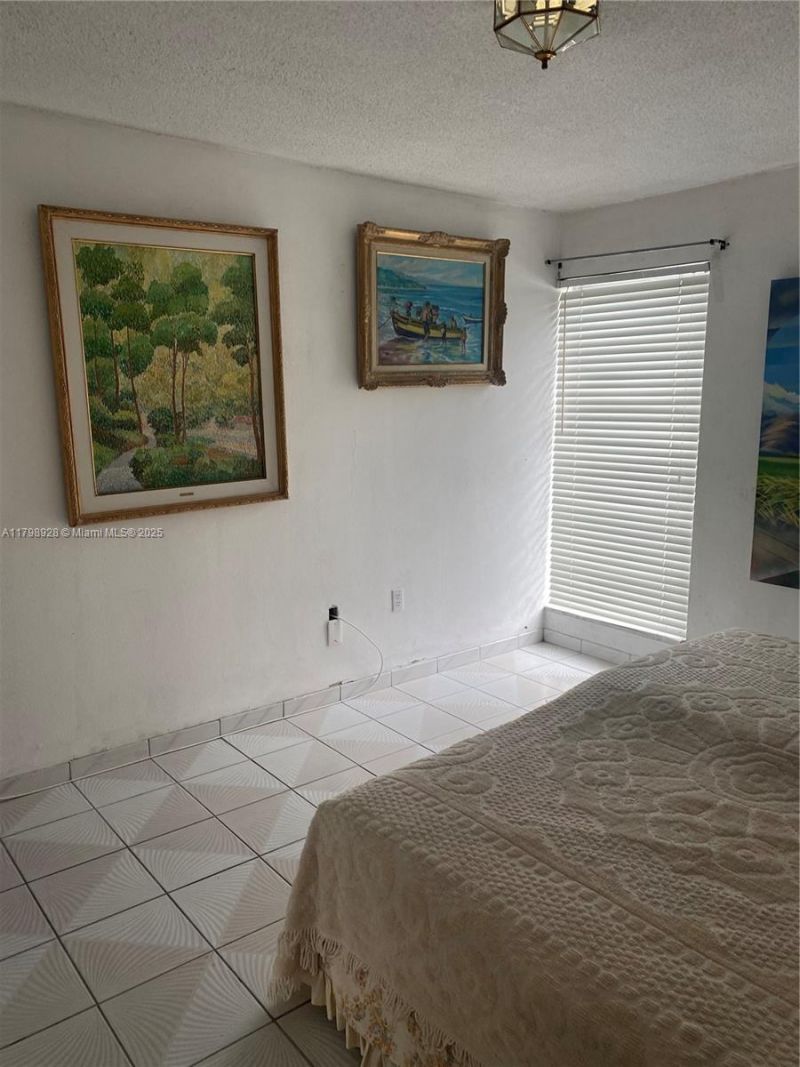 1400 SW 27th Ave, Unit 202, Miami, FL 33145 Photo