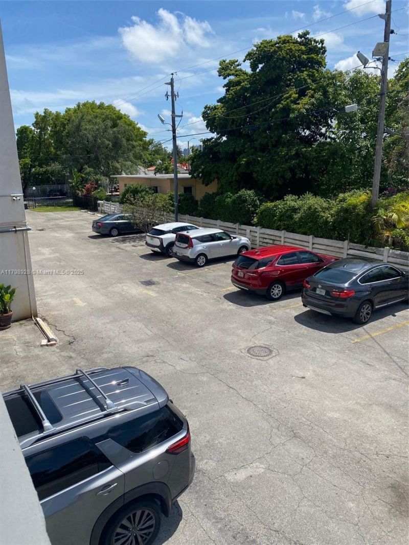 1400 SW 27th Ave, Unit 202, Miami, FL 33145 Photo