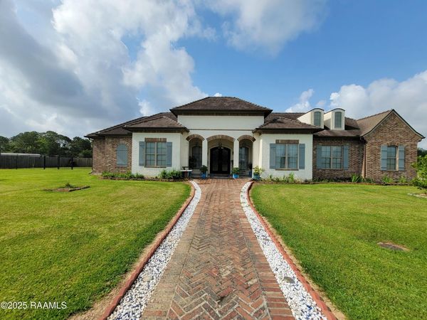 4300 Gerald James Drive, New Iberia, LA 70560