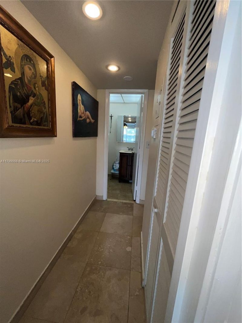9420 Sunrise Lakes Blvd, Unit 106, Sunrise, FL 33322 Photo