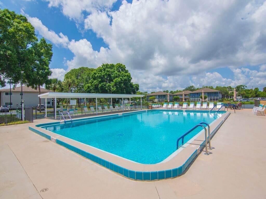 23 Lake Vista 207 Trail W, Unit 207, Port Saint Lucie, FL 34952 Photo