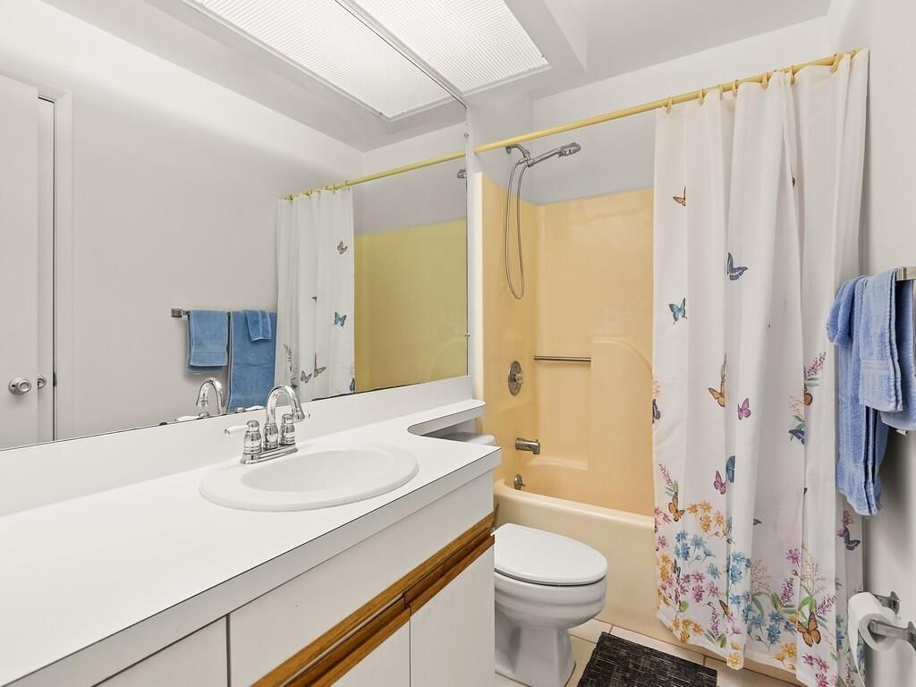 23 Lake Vista 207 Trail W, Unit 207, Port Saint Lucie, FL 34952 Photo