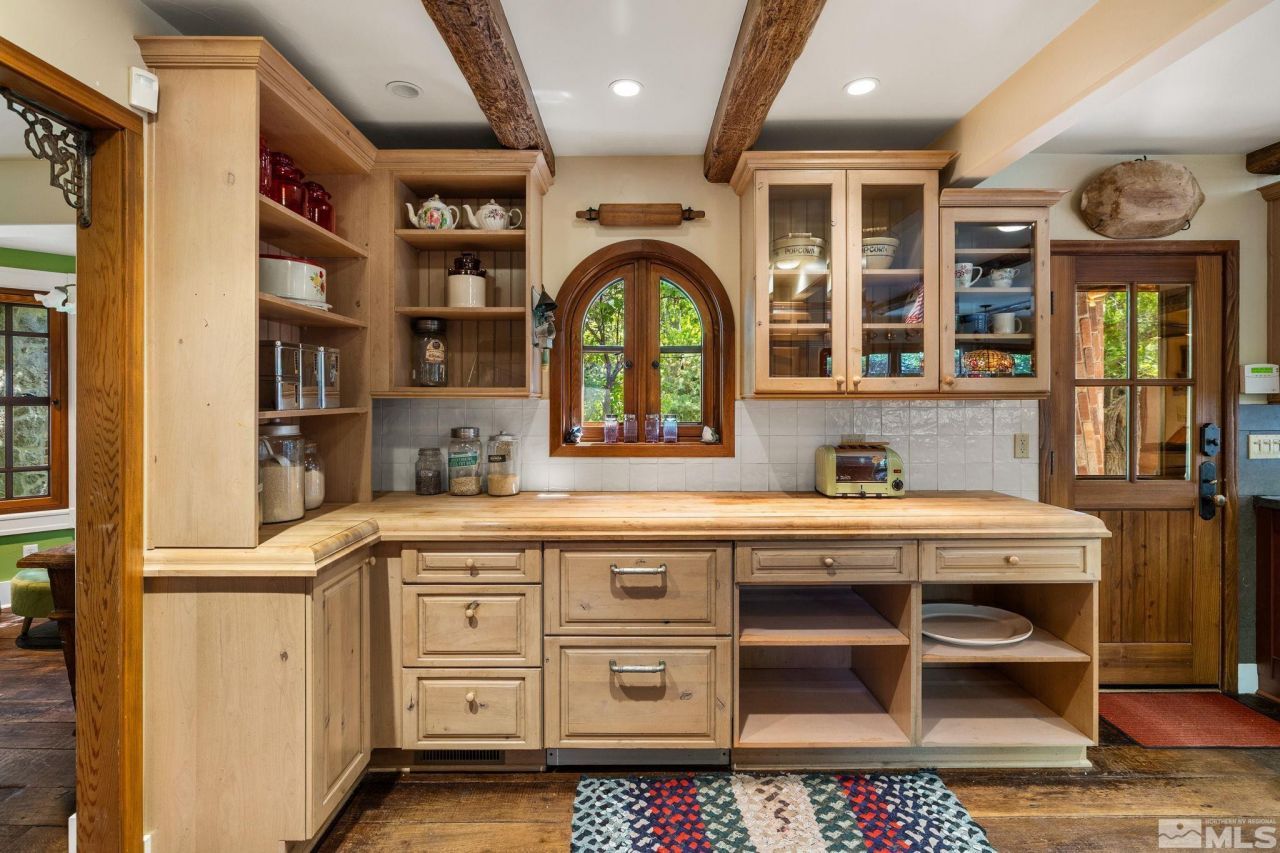 1555 S Marsh Avenue, Reno, NV 89509 Photo