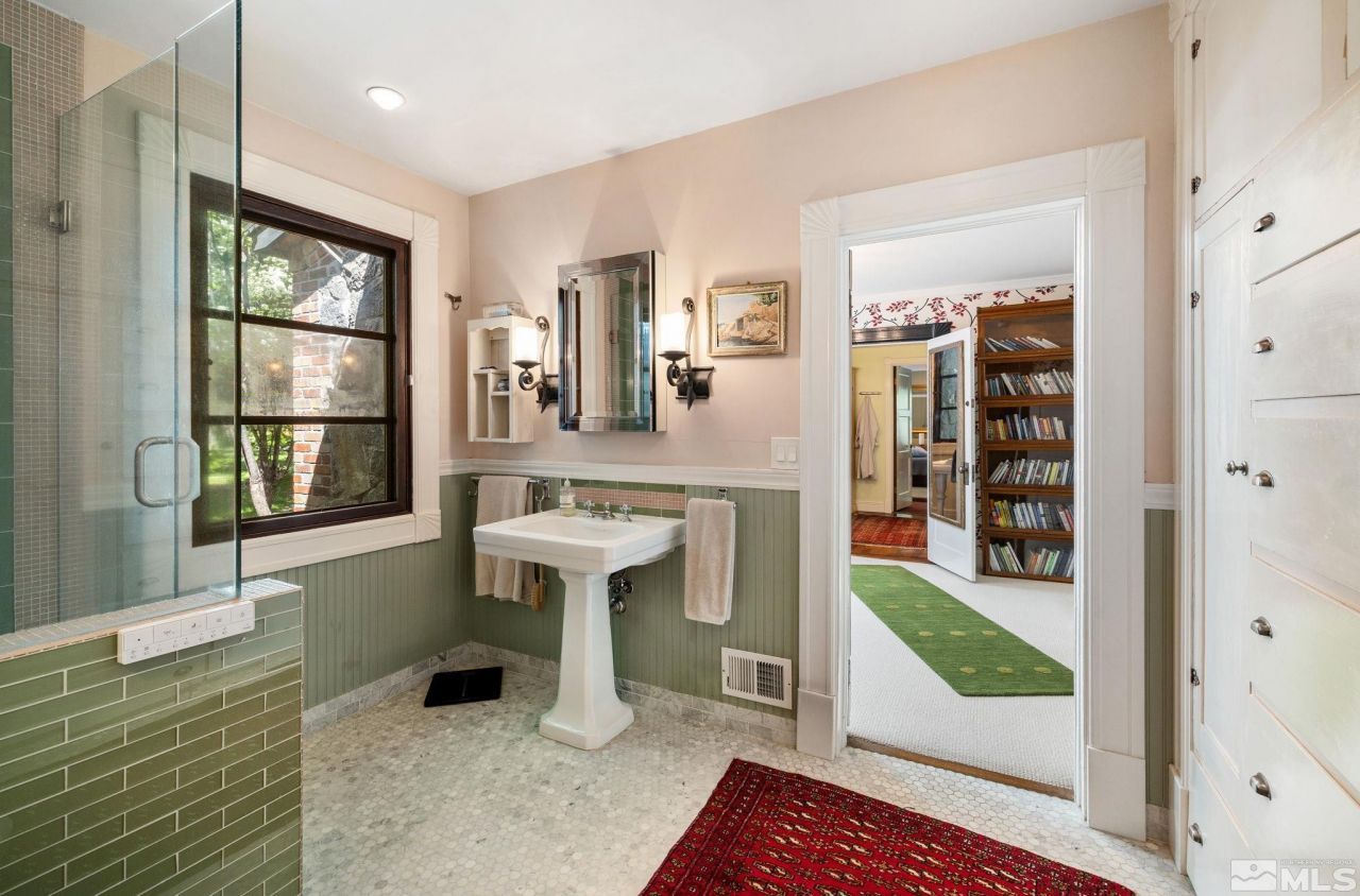 1555 S Marsh Avenue, Reno, NV 89509 Photo