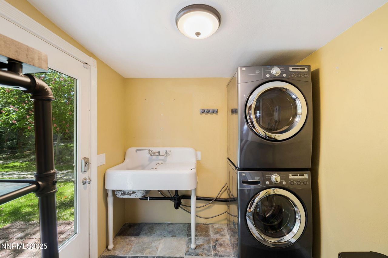 1555 S Marsh Avenue, Reno, NV 89509 Photo