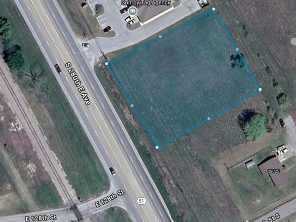 2 S State Highway 51 Highway , Coweta, OK 74429